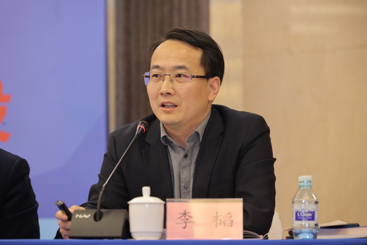 成人直播平台
