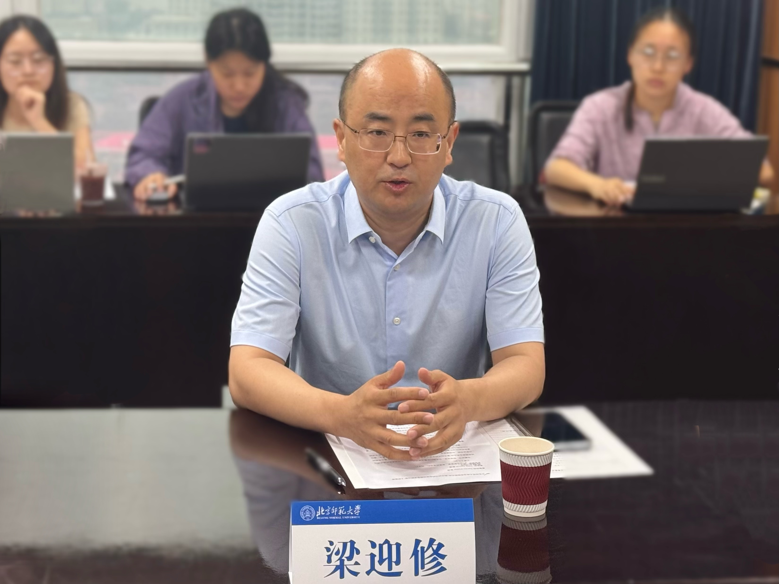 成人直播平台