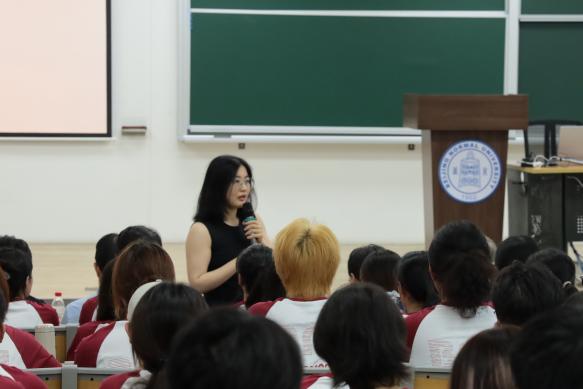 成人直播平台