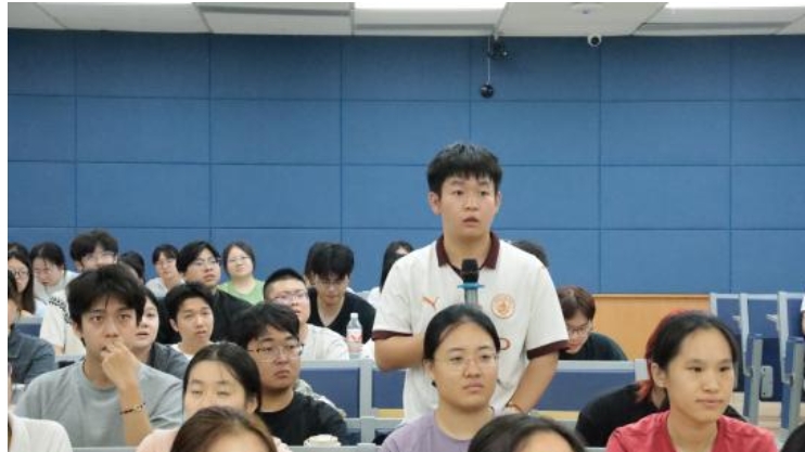 成人直播平台