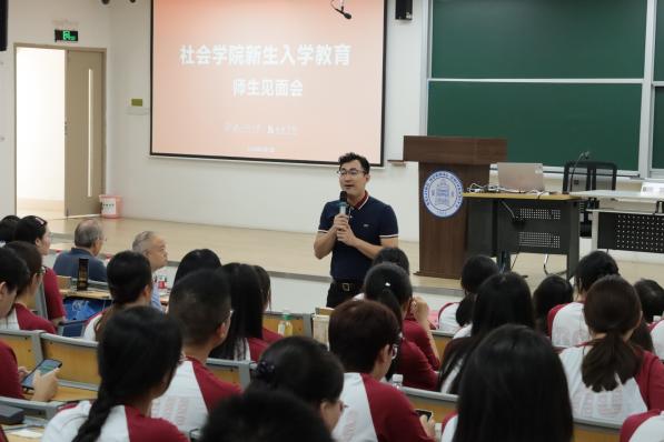 成人直播平台